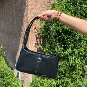 Black shoulder bag